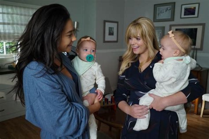Are alison and emily together in the perfectionists?