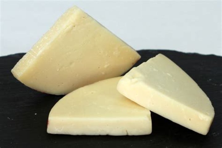 Can provolone cheese be frozen?
