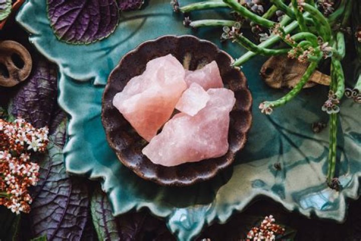 Can rose quartz be in the sun?