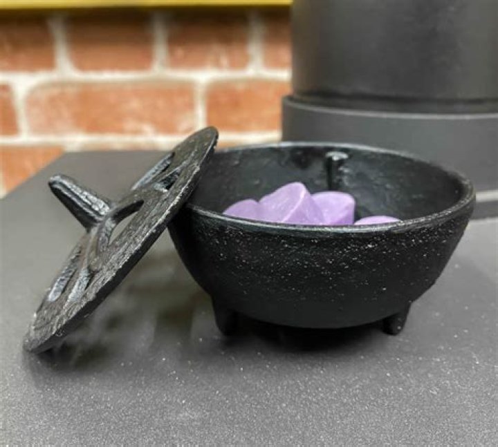Can wood fire melt iron?