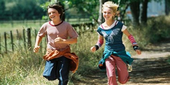 Did leslie die in bridge to terabithia?