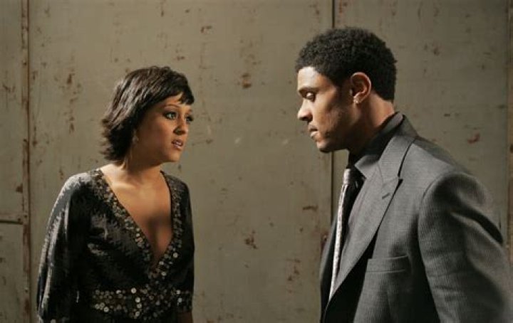 Did tia mowry leave the game?