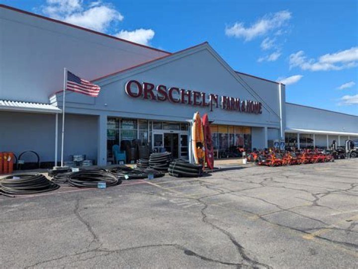 Did tractor supply buy orscheln?