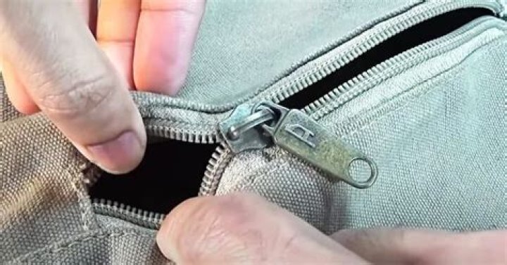 Do dry cleaners fix zippers?