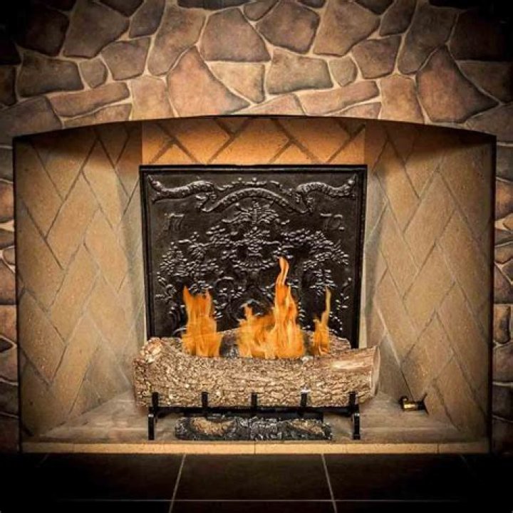 Do i need a fireback for an open fire?
