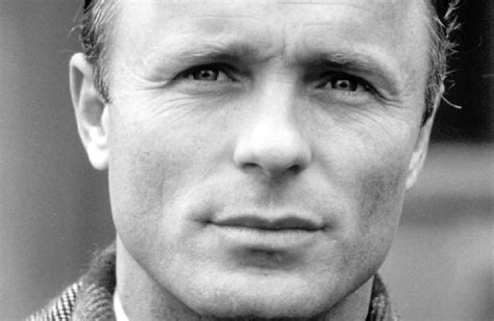 How old is ed harris?