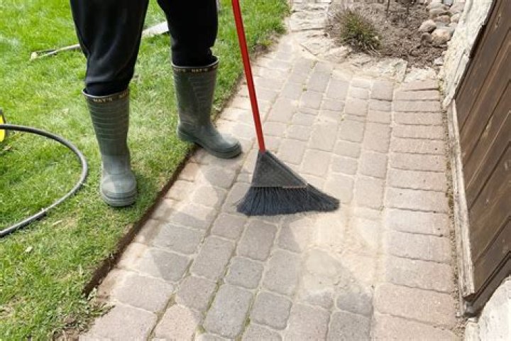 How to clean pavers?