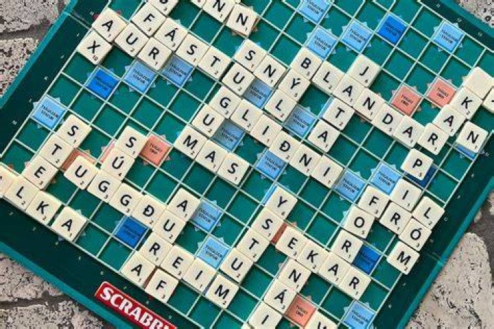 Is airns a scrabble word?