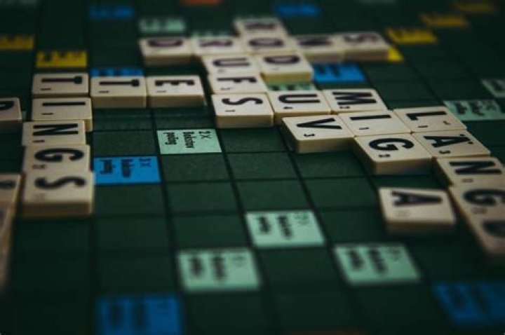 Is vails a valid scrabble word?