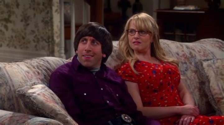 Was bernadette the voice of howard's mom?