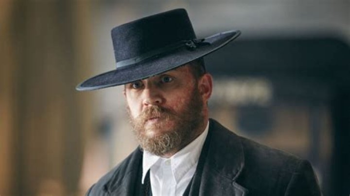 What is alfie solomons accent?