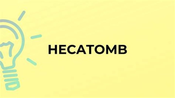 What is the meaning of hecatomb in english?