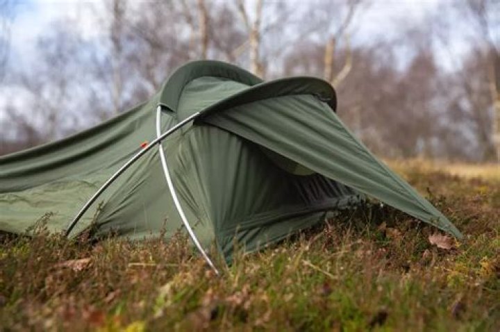 Whats a synonym for bivouac?