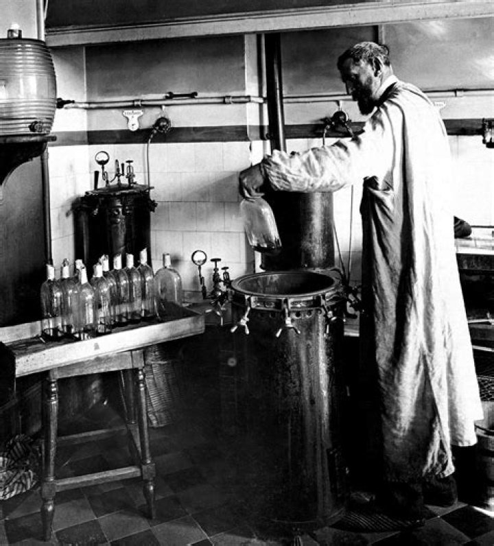 Who discovered fermentation and pasteurization?