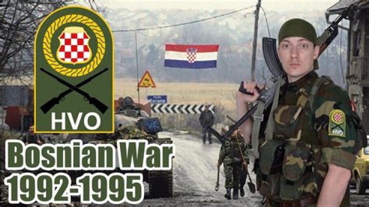 Who invaded bosnia in 1992?